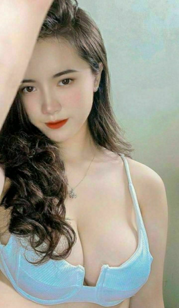 极品网红萝莉『柚木』女王风圣诞特辑 百合圣诞女王与小鹿 极品身材 冰吊互插爱抚唯美风附57P